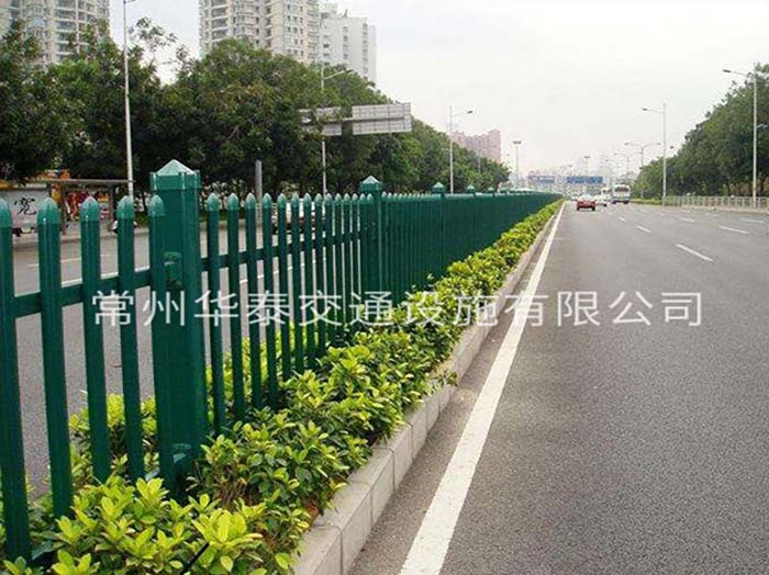 道路護(hù)欄廠家的安裝步驟